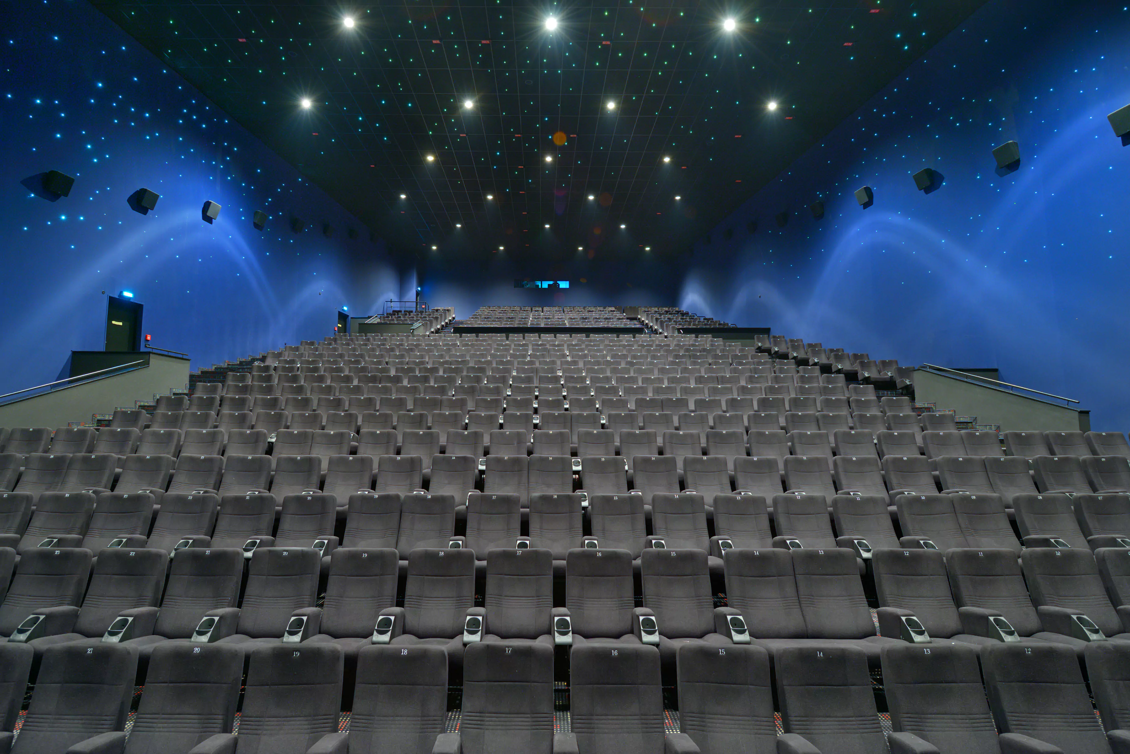 Premium Cinema Seating for Modern Theatres

